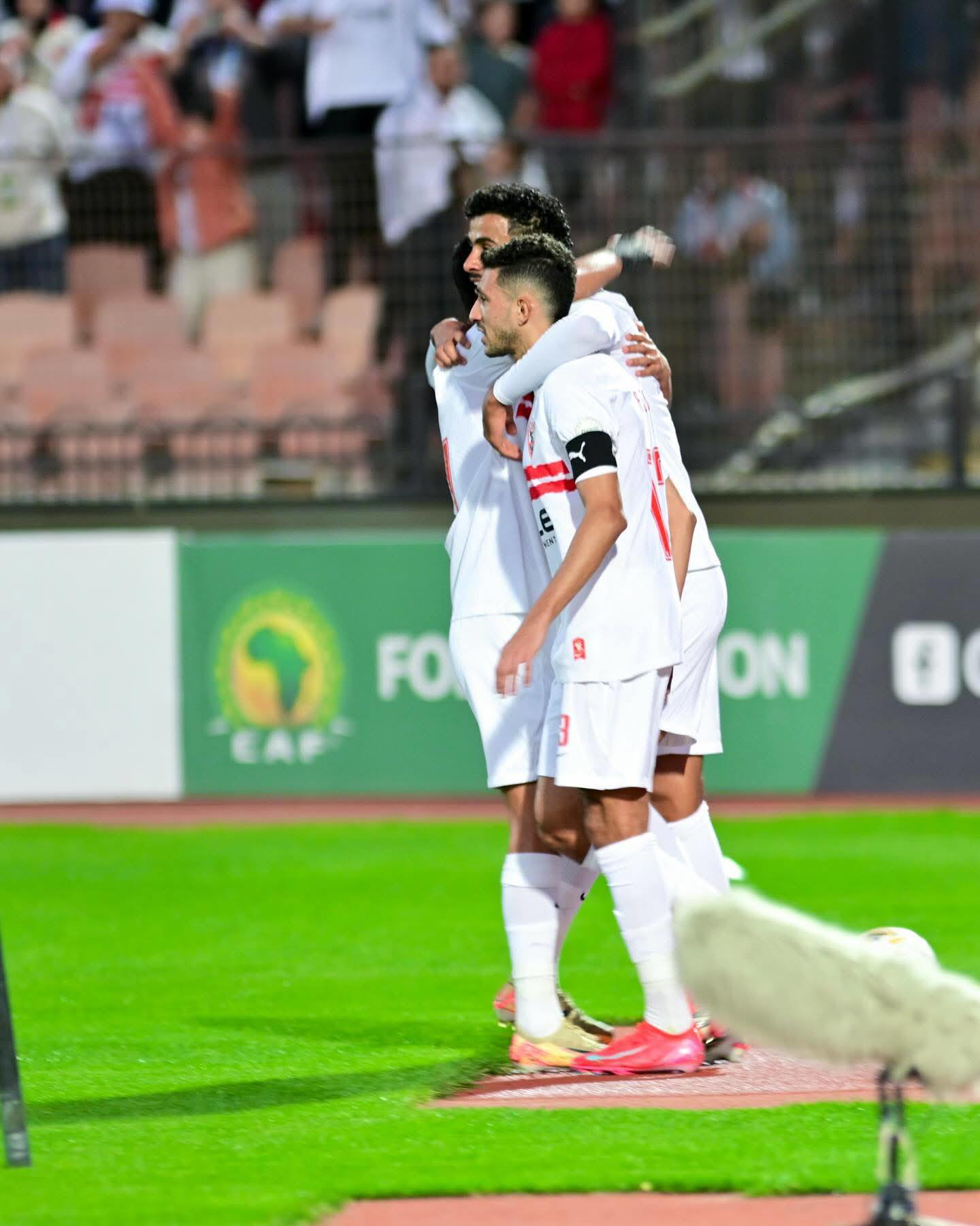 الزمالك يقترب من حسم لقب الدوري المصري بعد تعثر بيراميدز وفوز الأهلي
